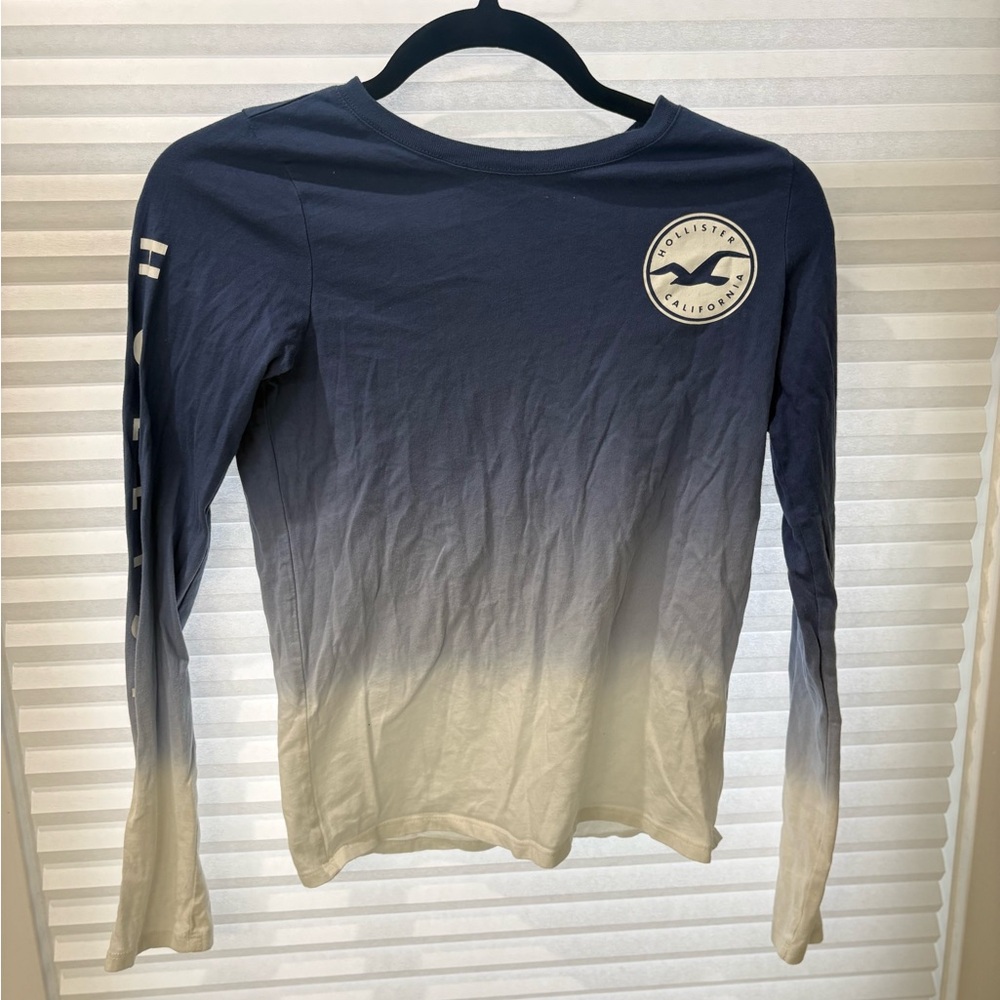 Hollister Navy Graphic Tee